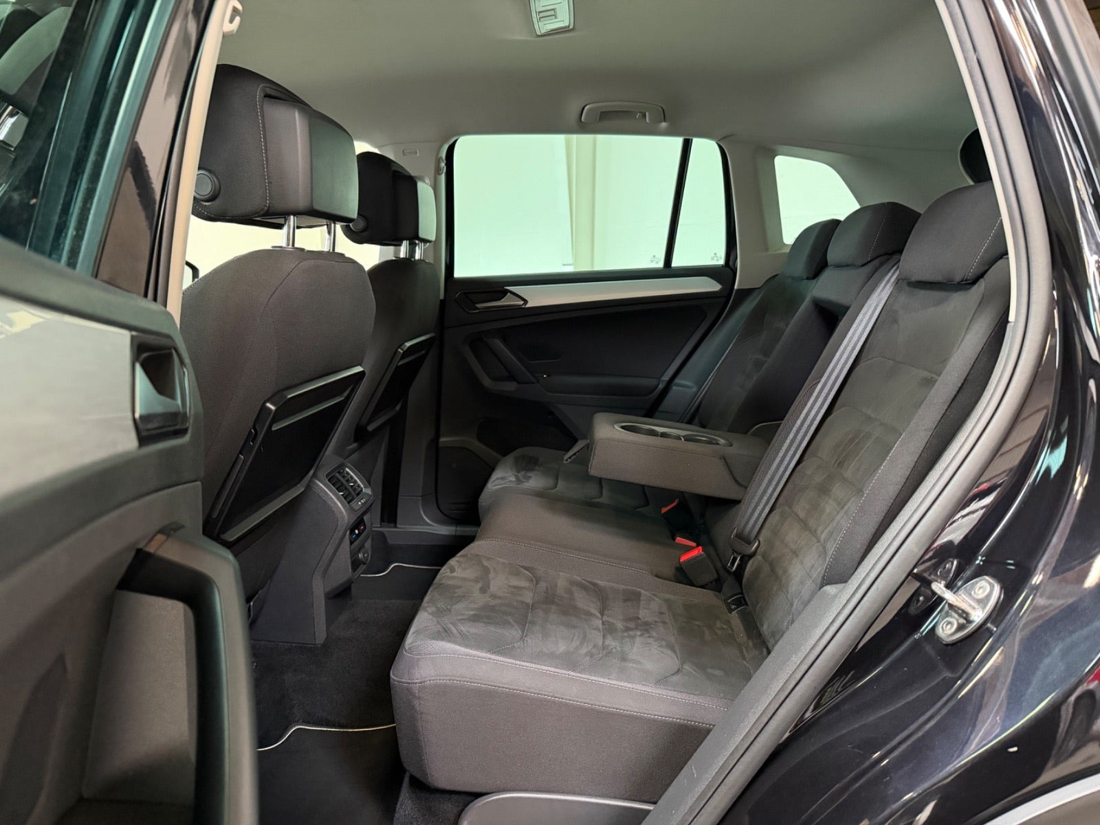 Sort VW Tiguan fra 2017