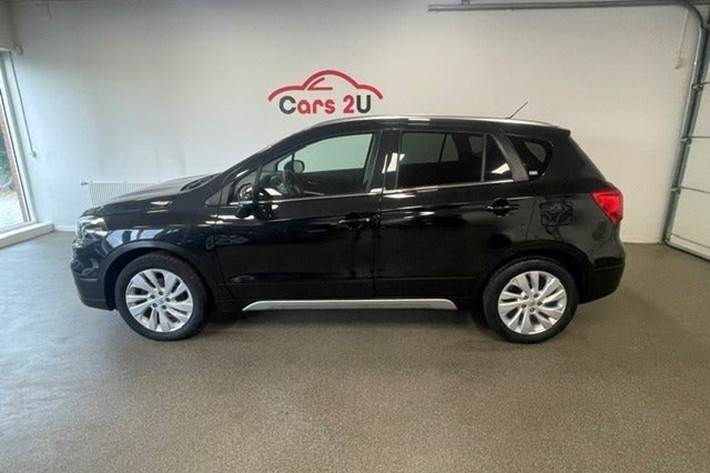 Sort Suzuki S-Cross fra 2019