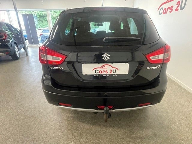 Sort Suzuki S-Cross fra 2019