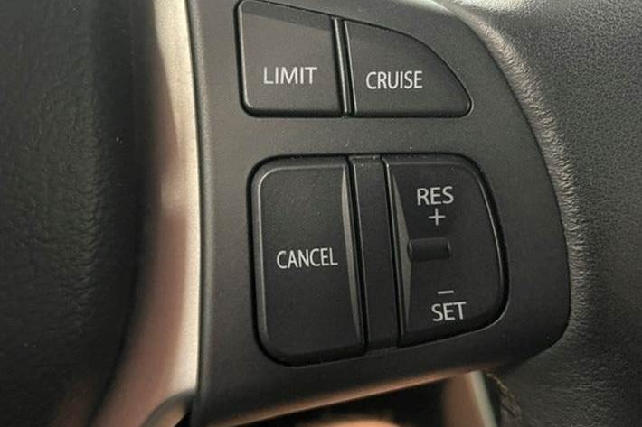 Sort Suzuki S-Cross fra 2019