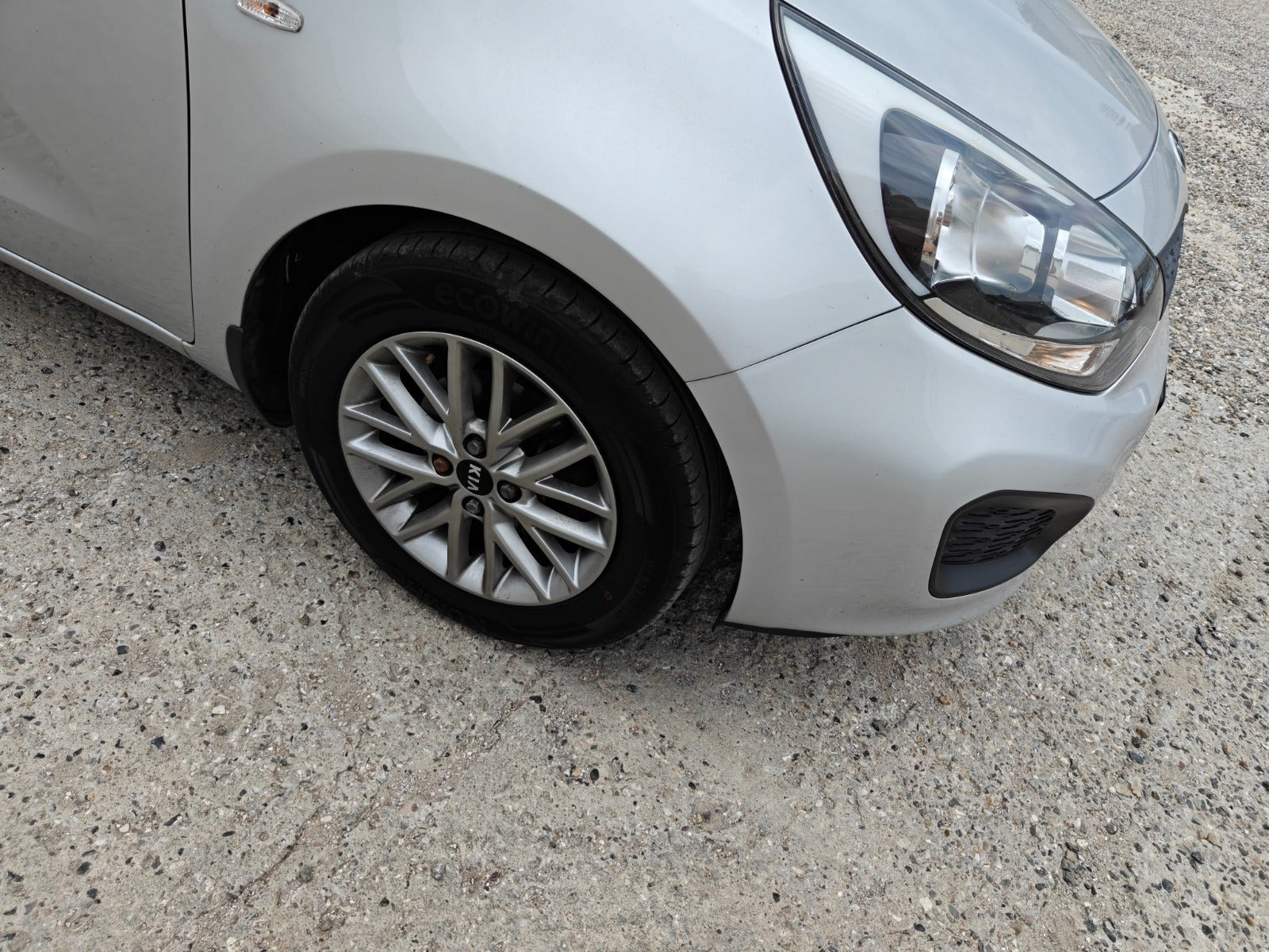 undefined Kia Rio fra 2013