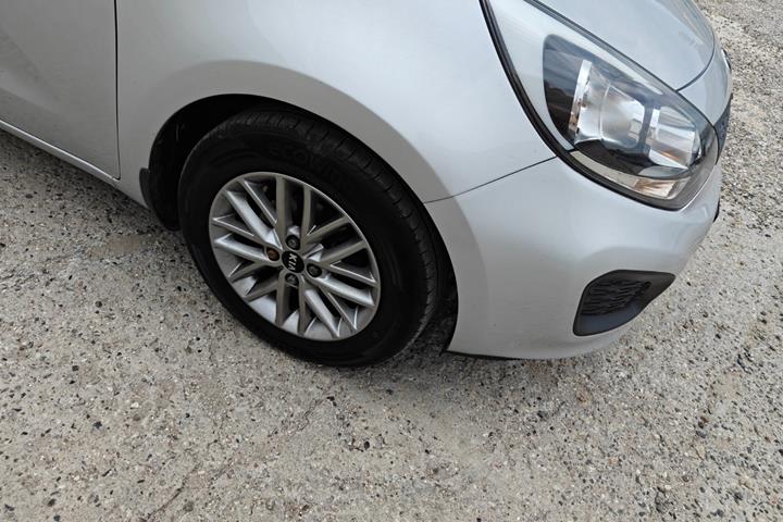 undefined Kia Rio fra 2013