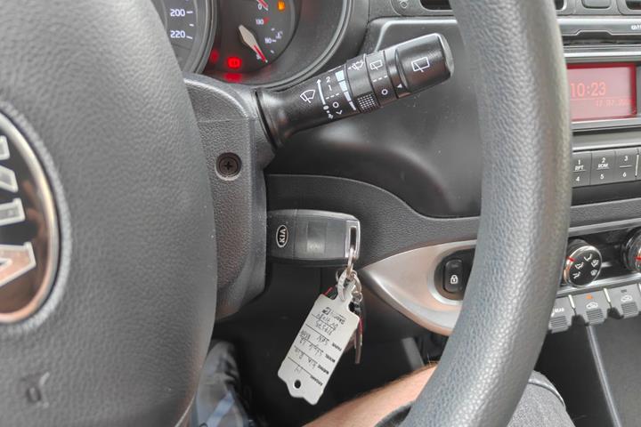 undefined Kia Rio fra 2013
