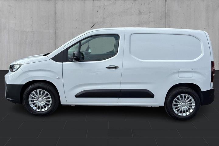 Hvid Toyota ProAce City fra 2026