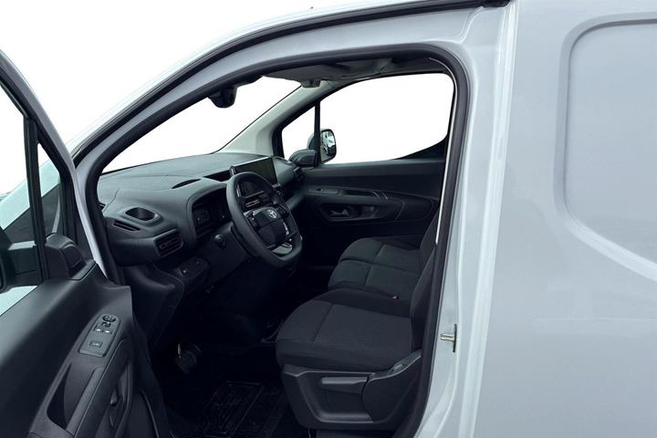 Hvid Toyota ProAce City fra 2026
