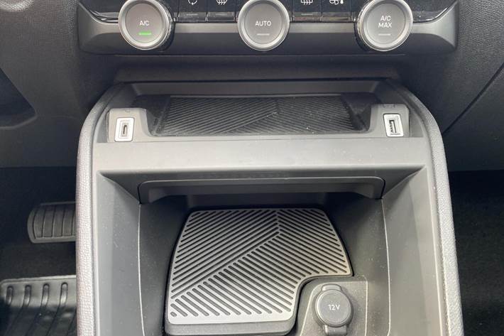 Grå Citroën ë-C4 fra 2025