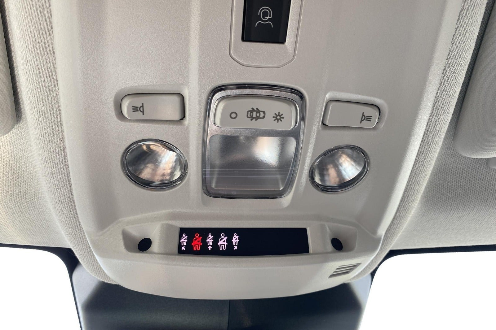 Grå Citroën ë-C4 fra 2025