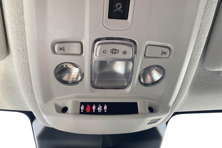 Grå Citroën ë-C4 fra 2025