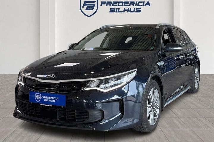 Blå Kia Optima fra 2018 set udefra