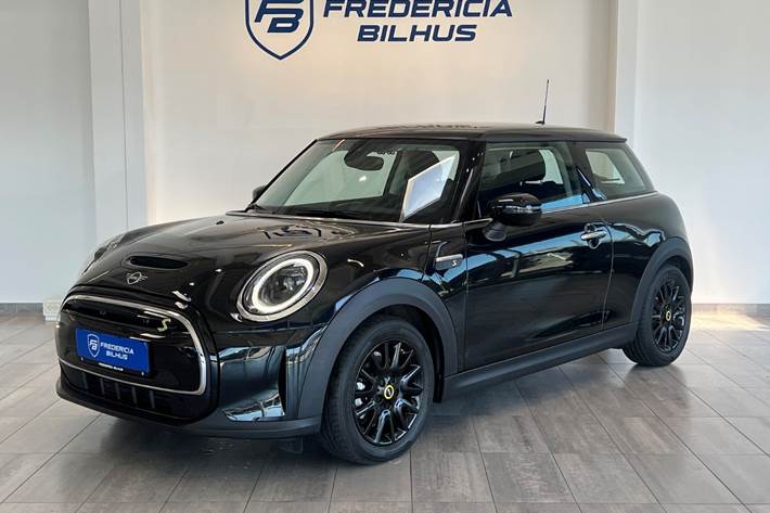 Sort Mini Cooper SE fra 2024