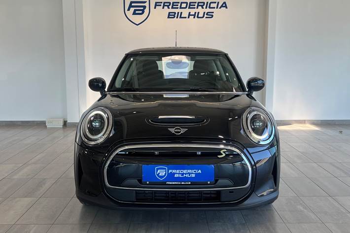 Sort Mini Cooper SE fra 2024