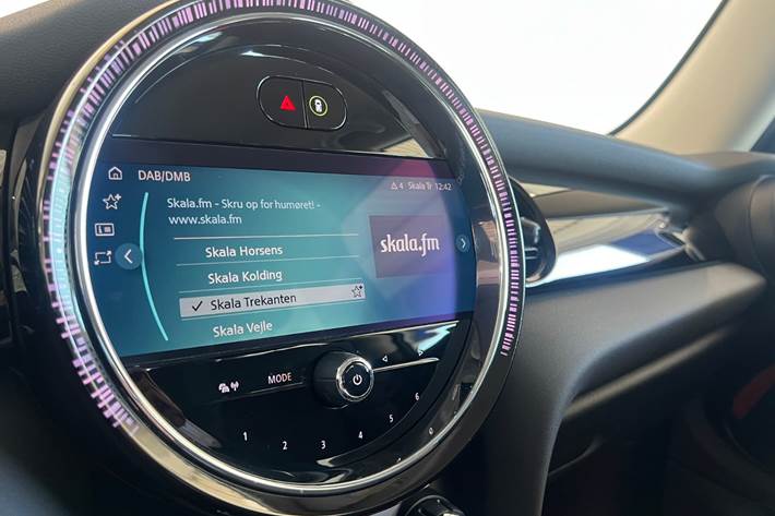 Sort Mini Cooper SE fra 2024