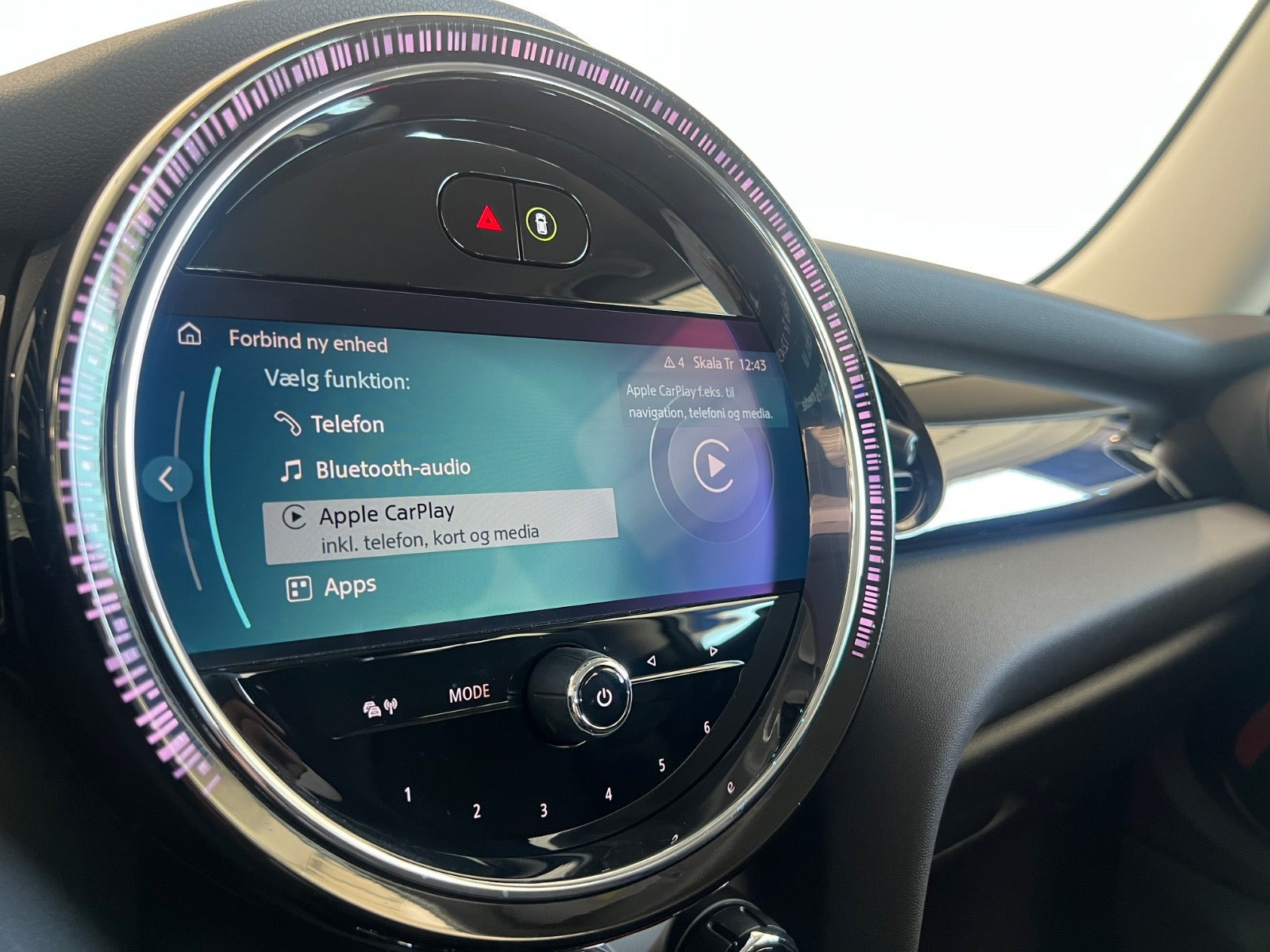 Sort Mini Cooper SE fra 2024