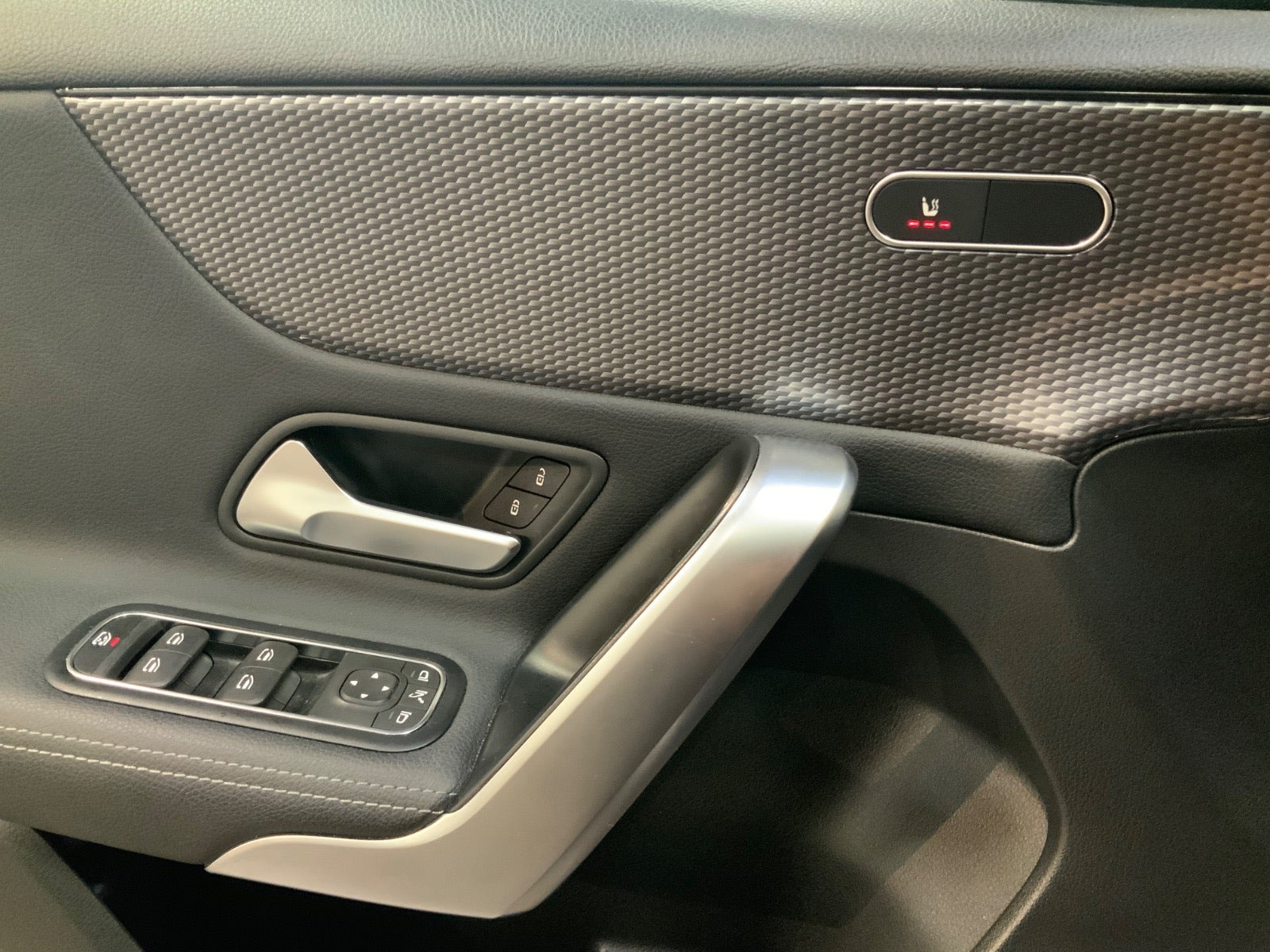 Sort Mercedes A200 fra 2021
