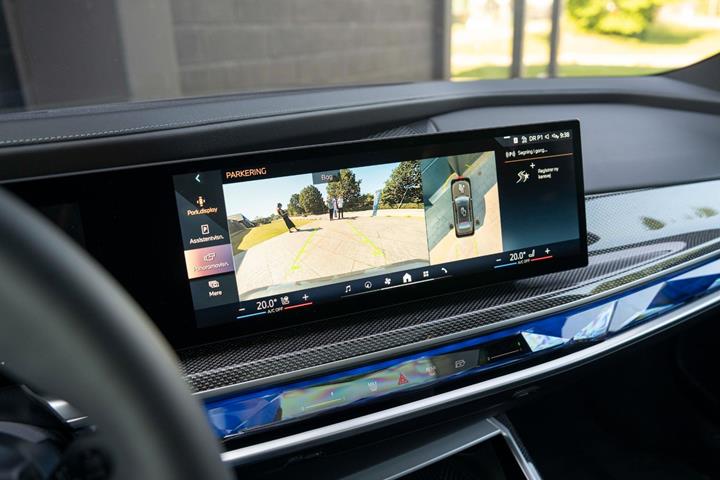 Grå BMW i7 fra 2023