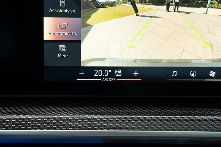 Grå BMW i7 fra 2023