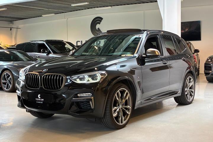 Sort BMW X3 fra 2019 set udefra