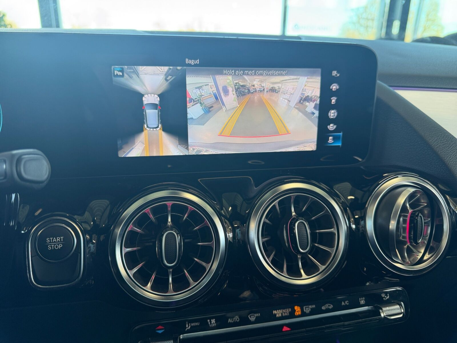Grøn Mercedes EQA250 fra 2022