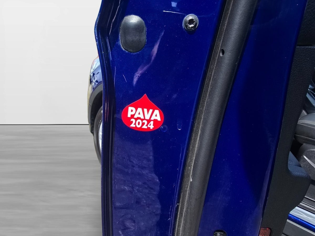 Blå Ford Kuga fra 2016