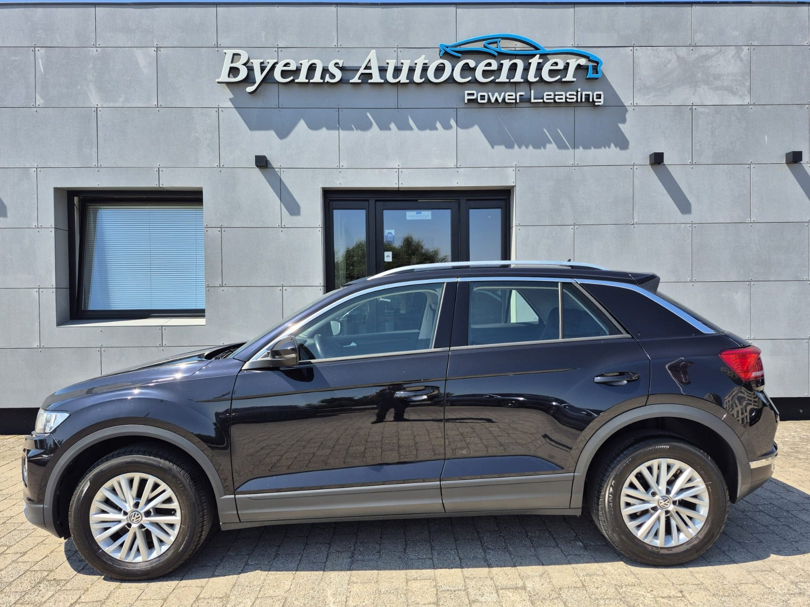 Sort VW T-Roc fra 2018