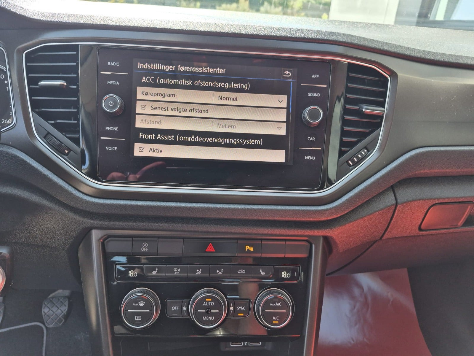 Sort VW T-Roc fra 2018