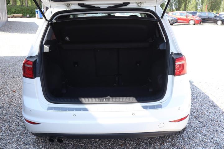 Hvid VW Golf Sportsvan fra 2017