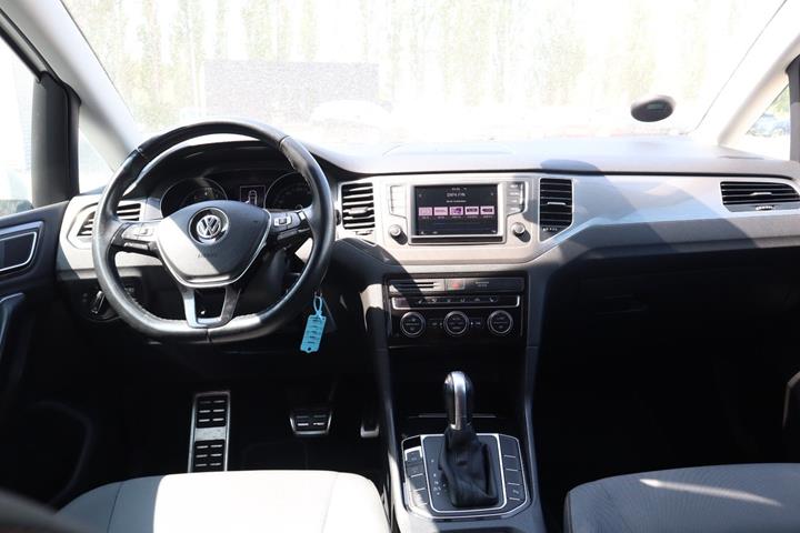 Hvid VW Golf Sportsvan fra 2017