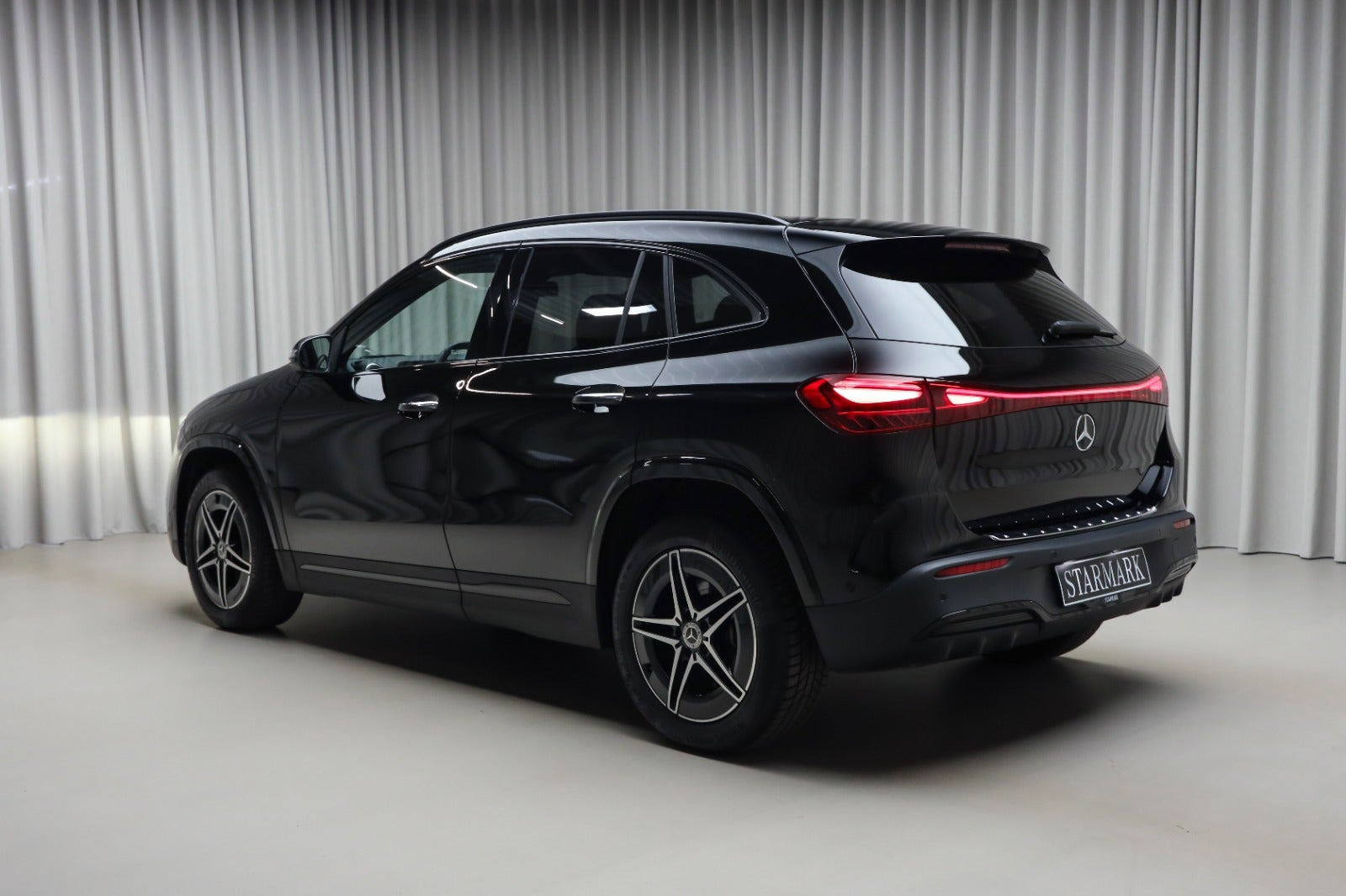 Sort Mercedes EQA250+ fra 2026