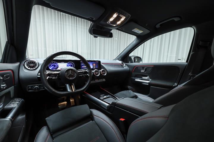 Sort Mercedes EQA250+ fra 2026