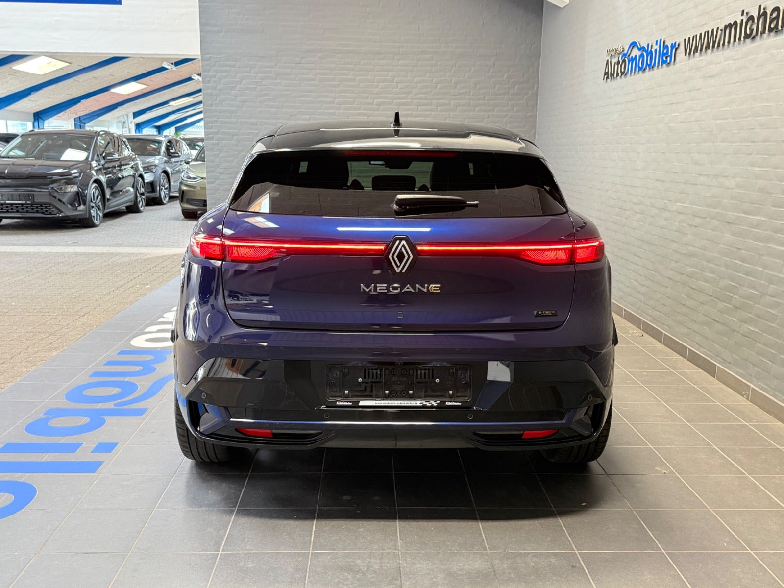Blå Renault Megane E-Tech fra 2024