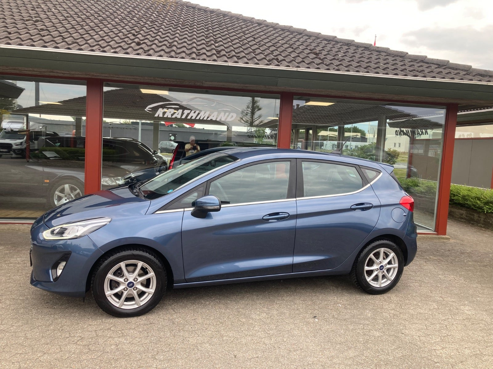 Blå Ford Fiesta fra 2020