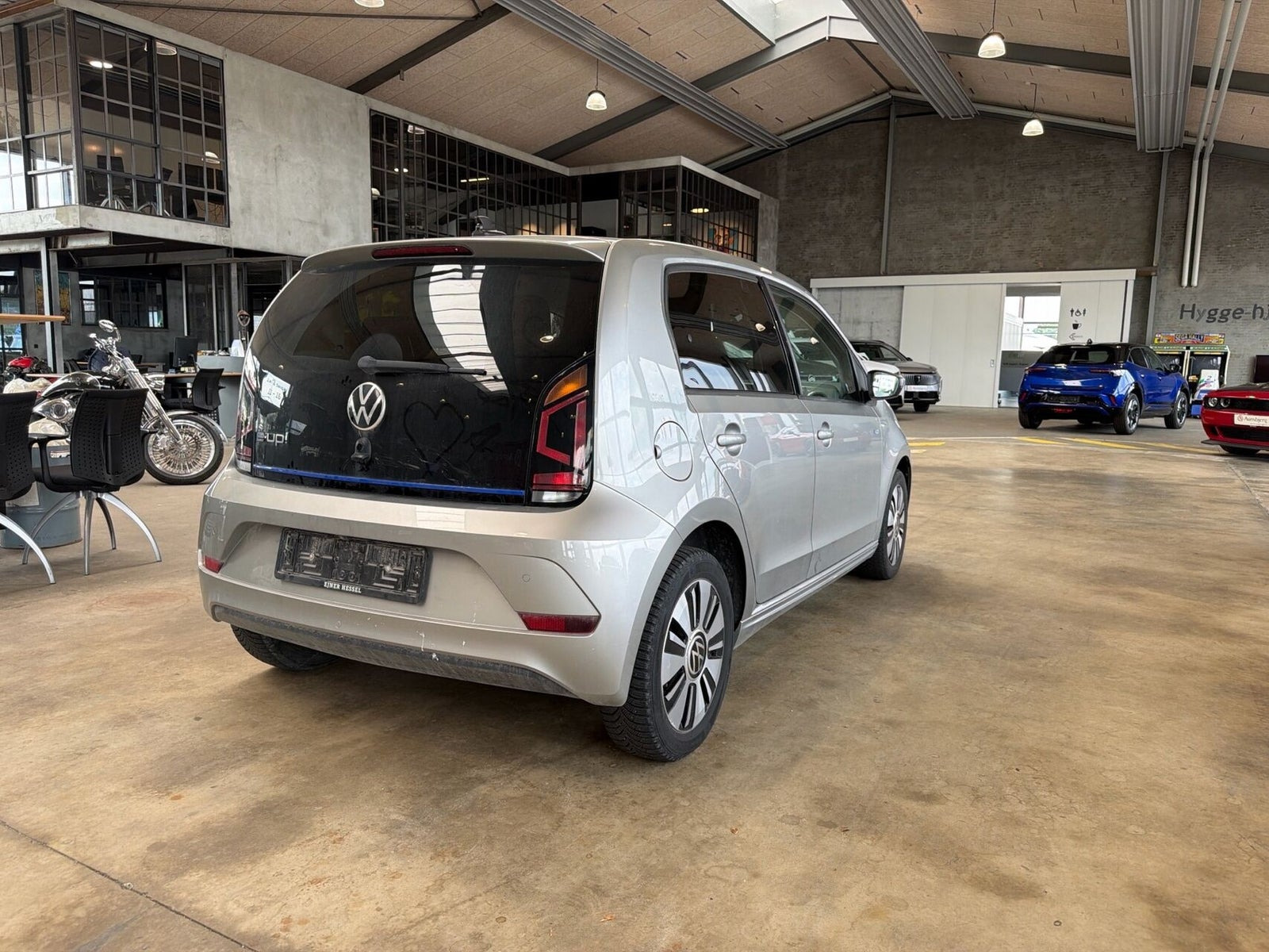 Grå VW E-UP! fra 2020