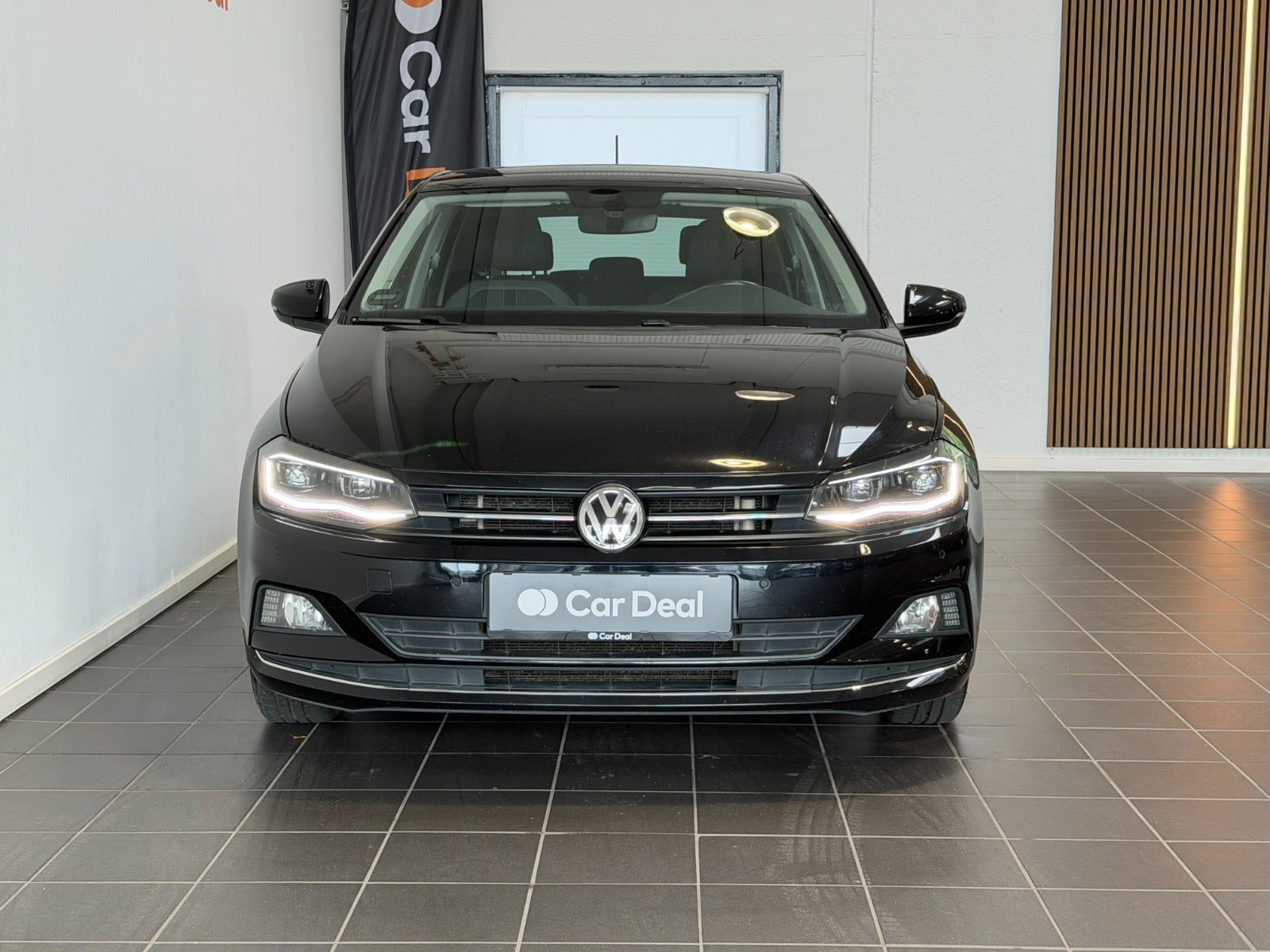 Sort VW Polo fra 2020