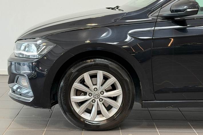 Sort VW Polo fra 2020