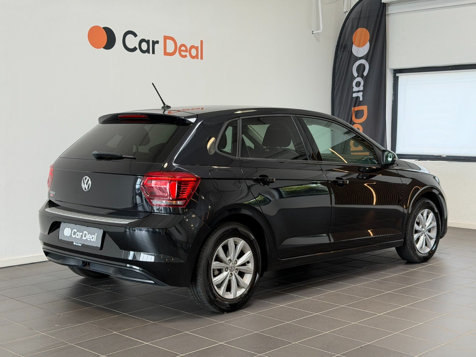 Sort VW Polo fra 2020