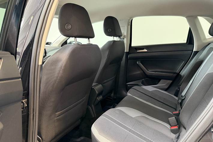 Sort VW Polo fra 2020