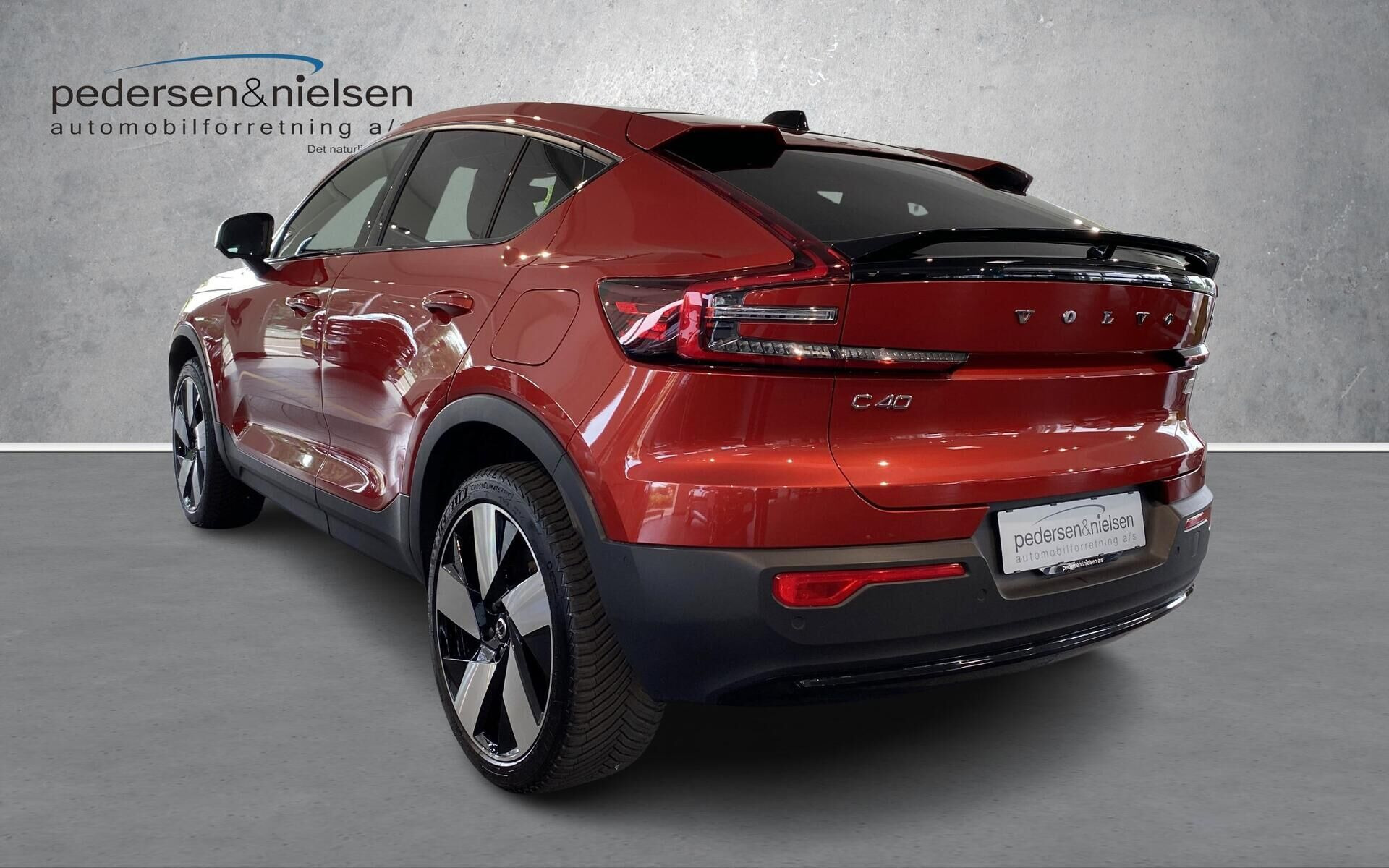 Rød Volvo C40 fra 2022