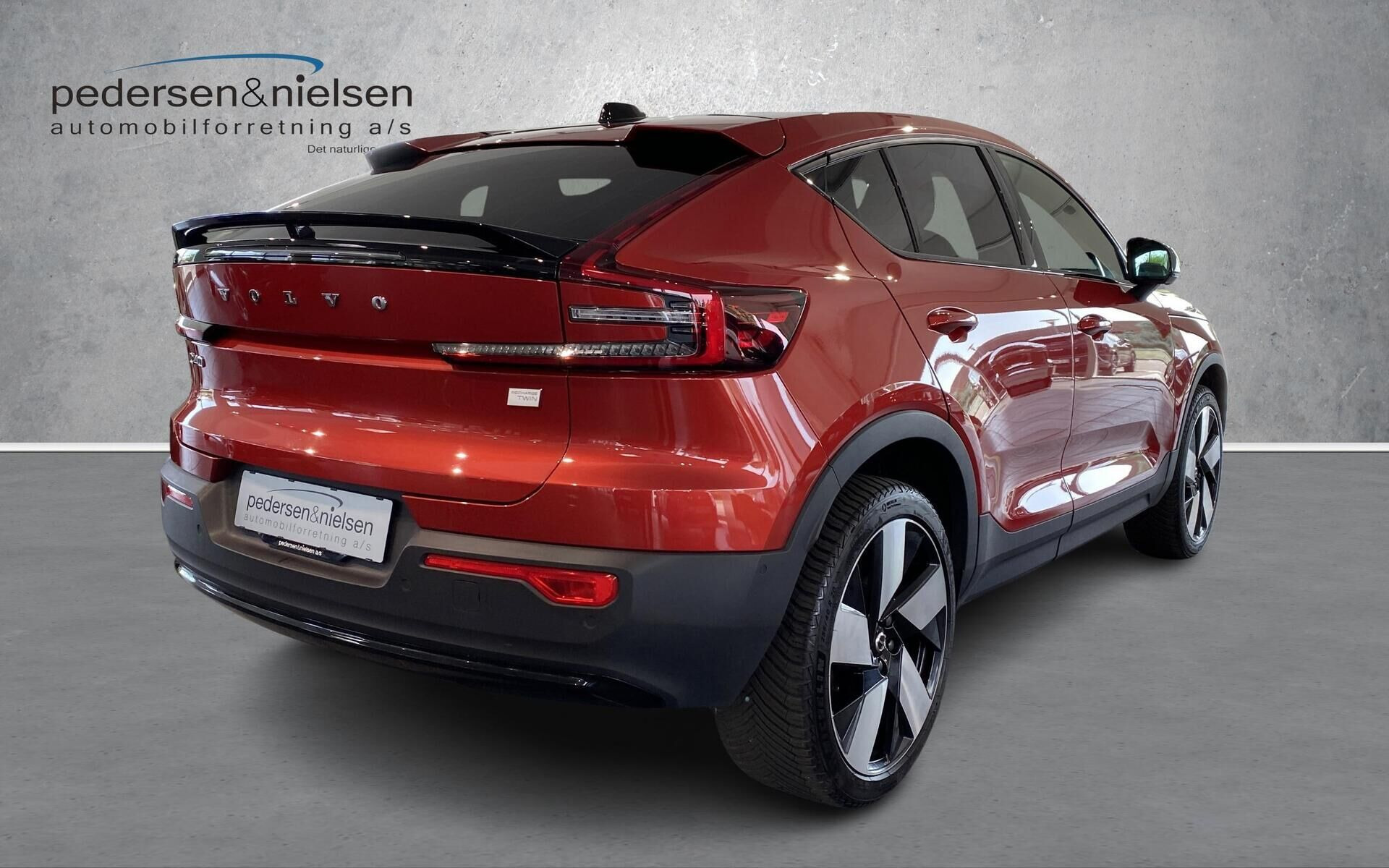 Rød Volvo C40 fra 2022