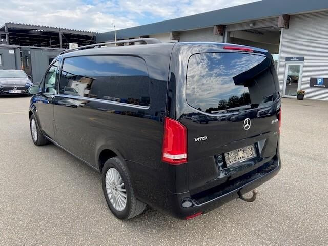 Sort Mercedes Vito fra 2021