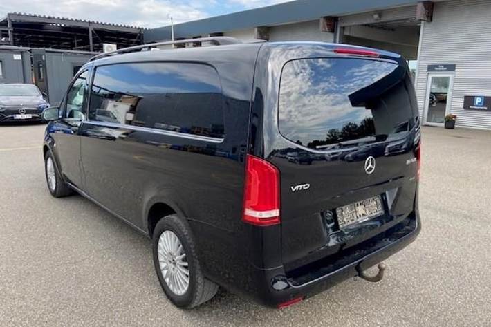 Sort Mercedes Vito fra 2021