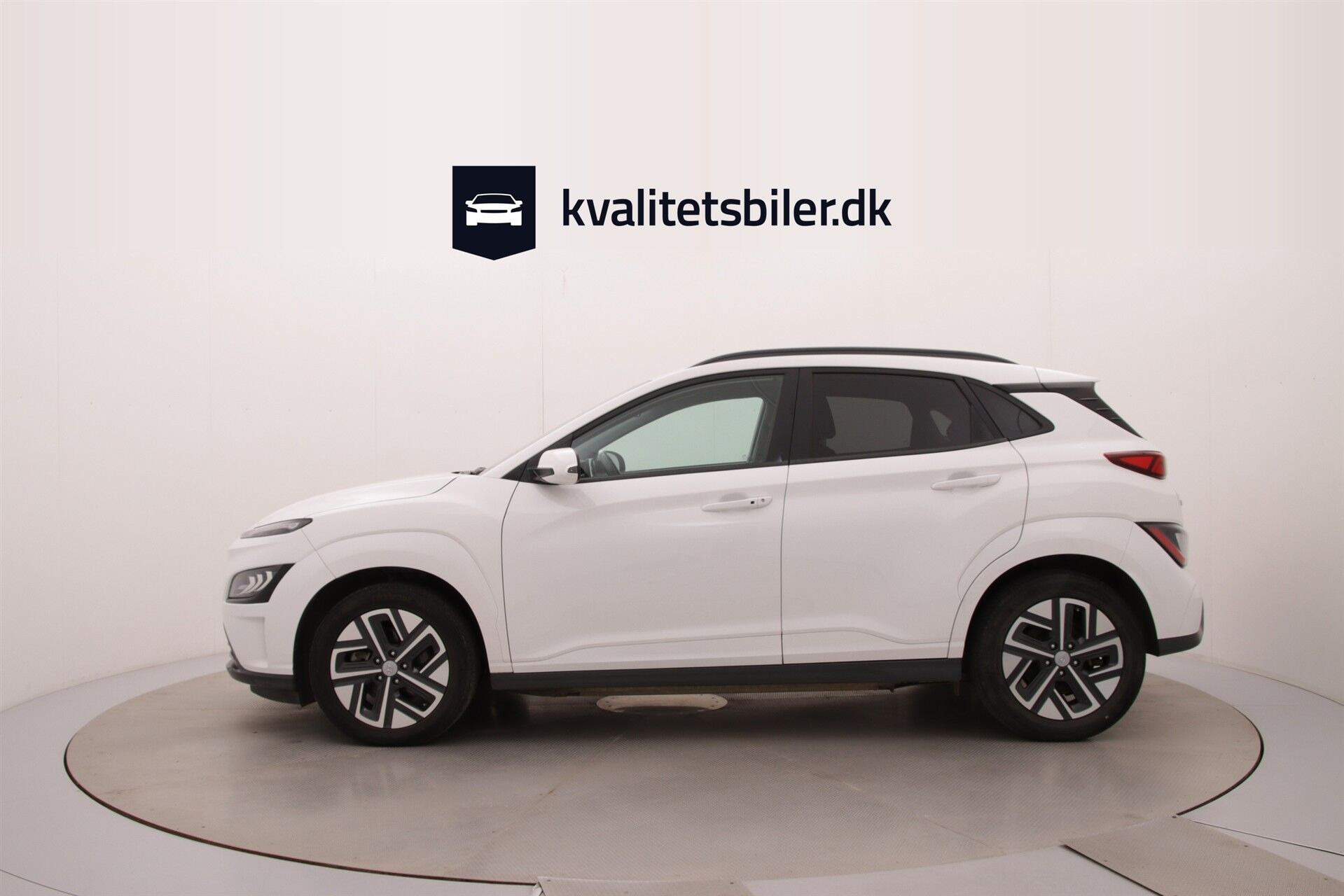 Hvid Hyundai Kona fra 2023