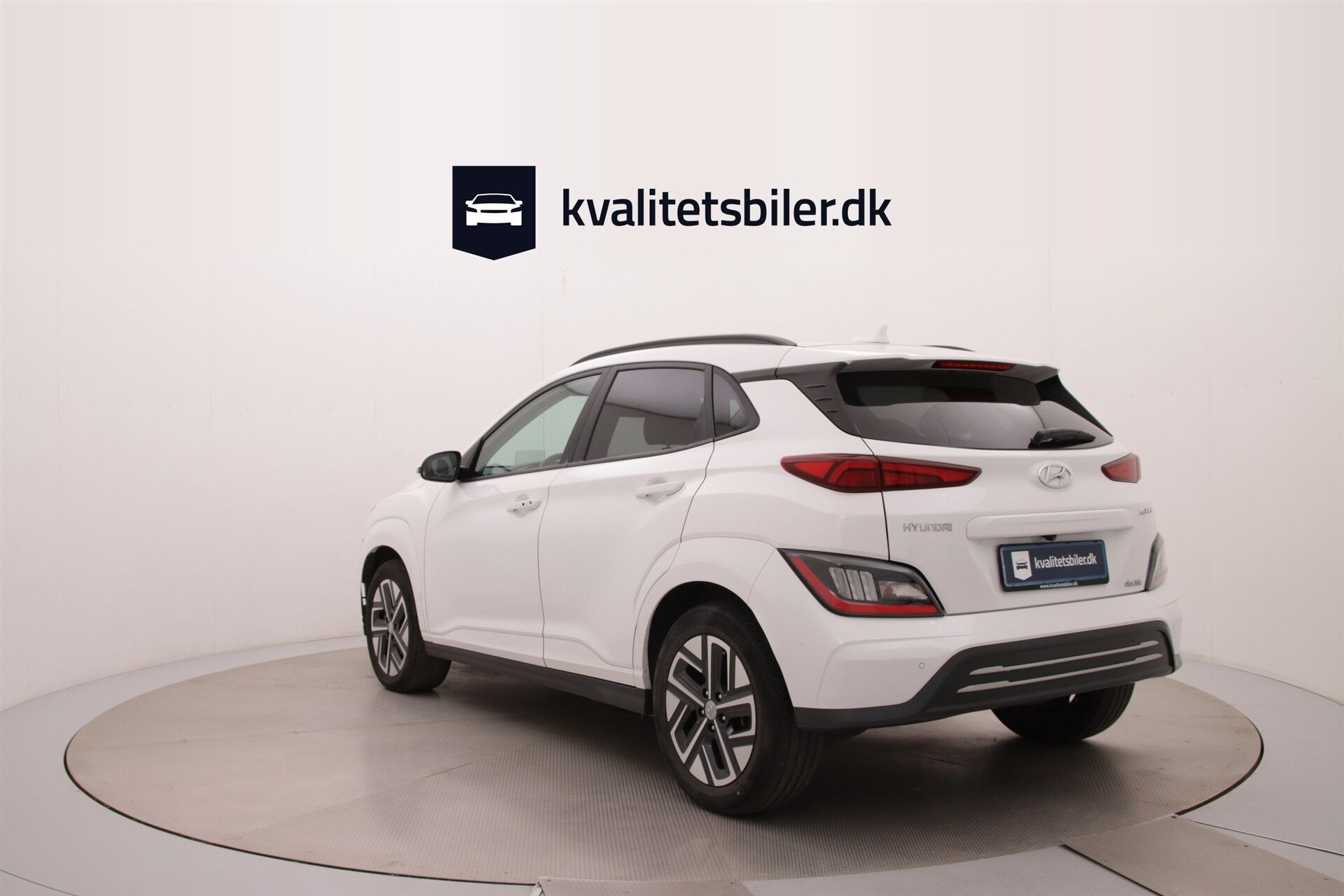 Hvid Hyundai Kona fra 2023