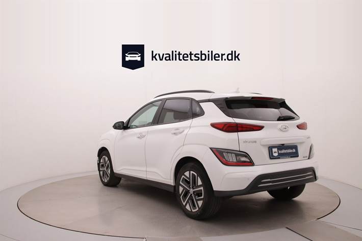 Hvid Hyundai Kona fra 2023