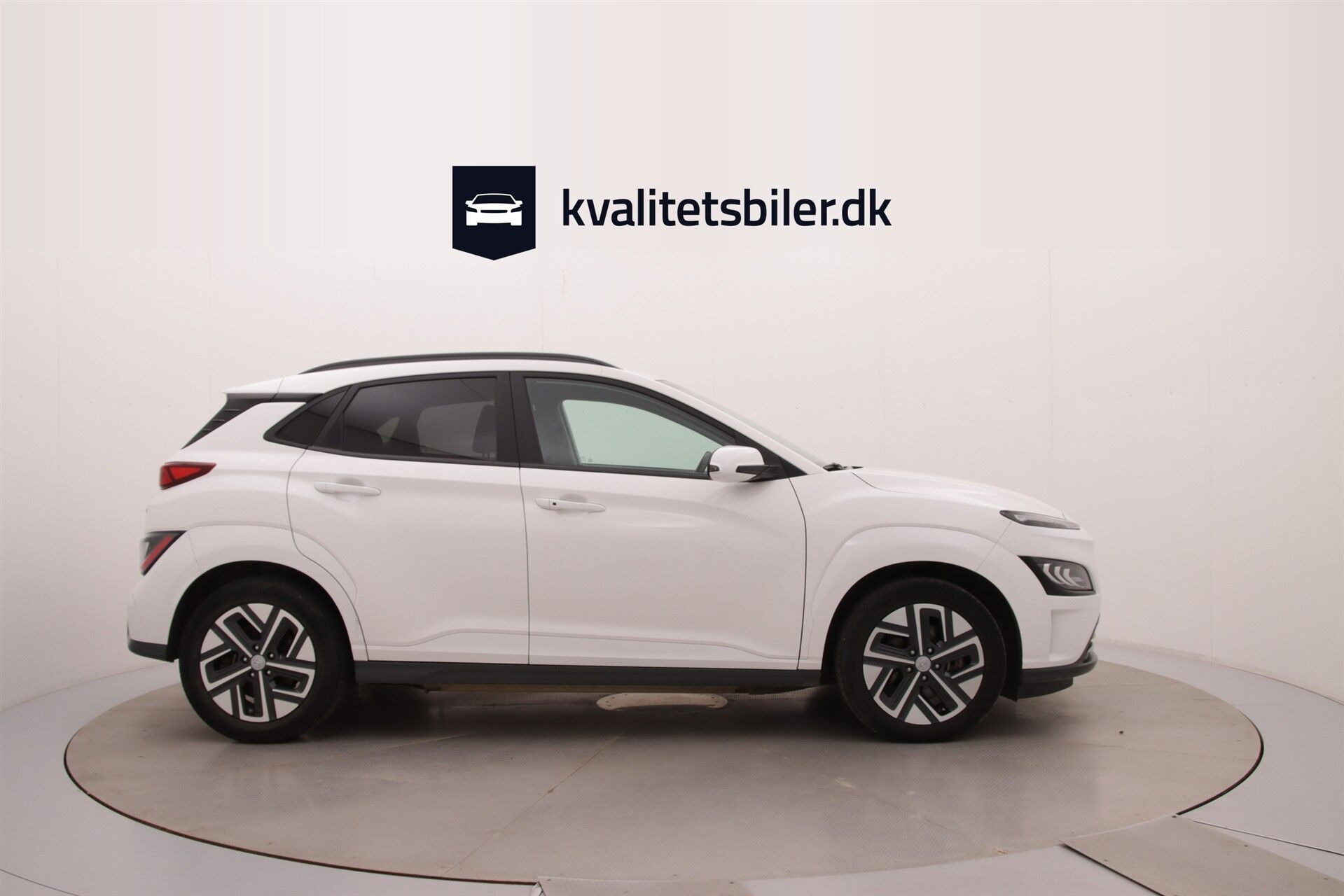 Hvid Hyundai Kona fra 2023