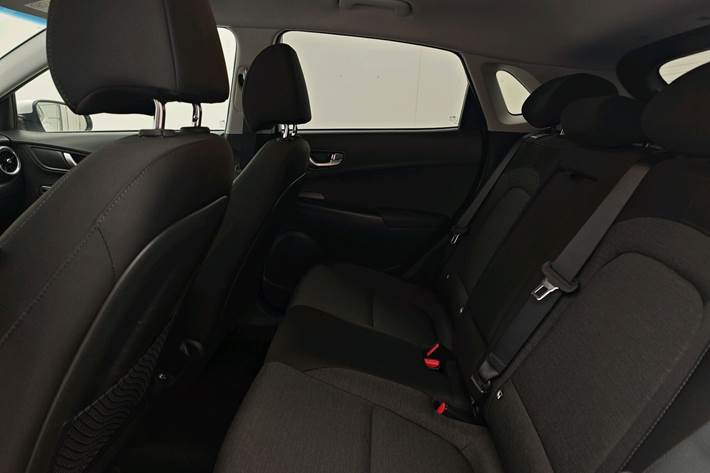 Hvid Hyundai Kona fra 2023