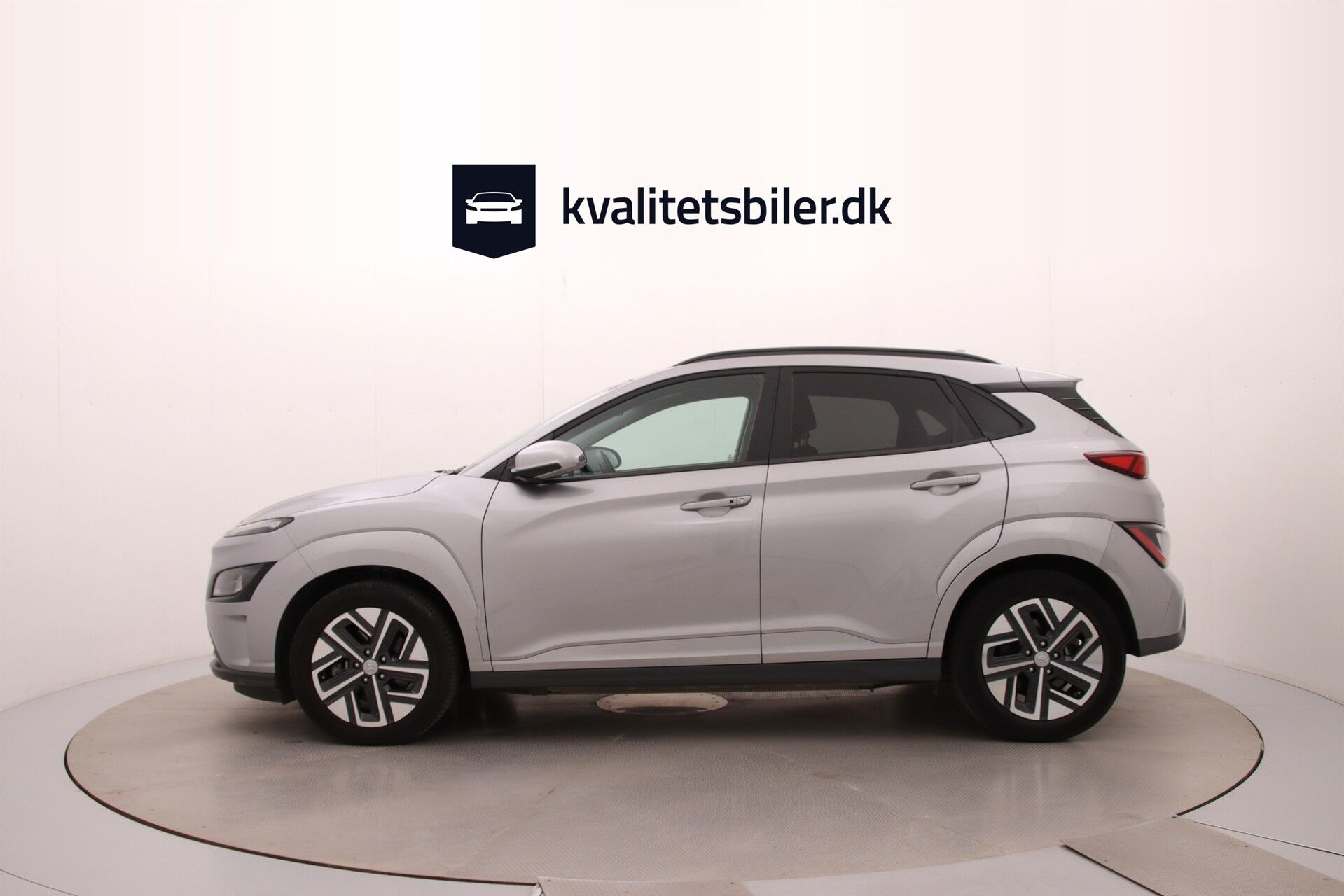 Sølv Hyundai Kona fra 2023