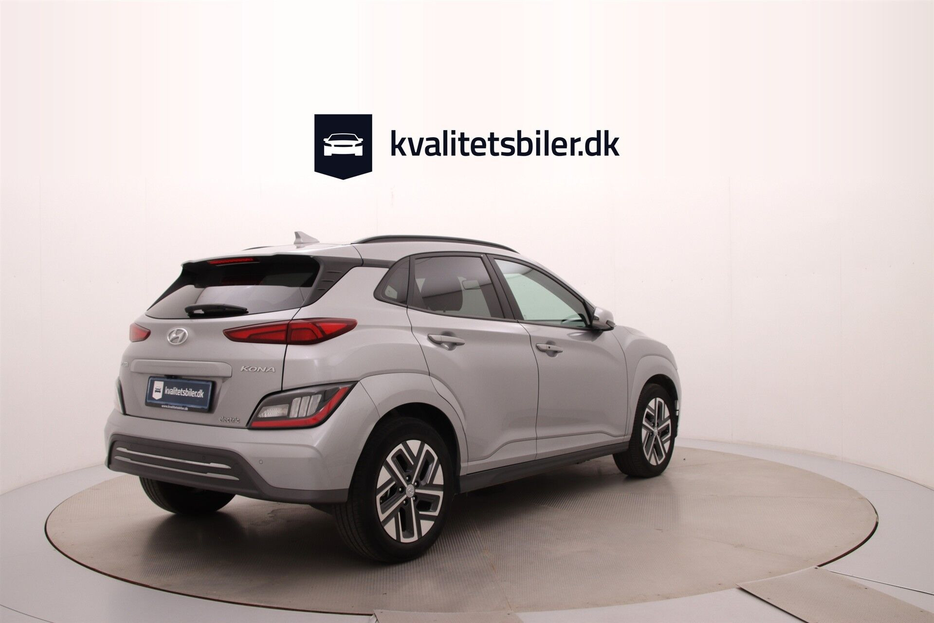 Sølv Hyundai Kona fra 2023