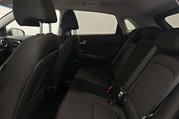 Sølv Hyundai Kona fra 2023