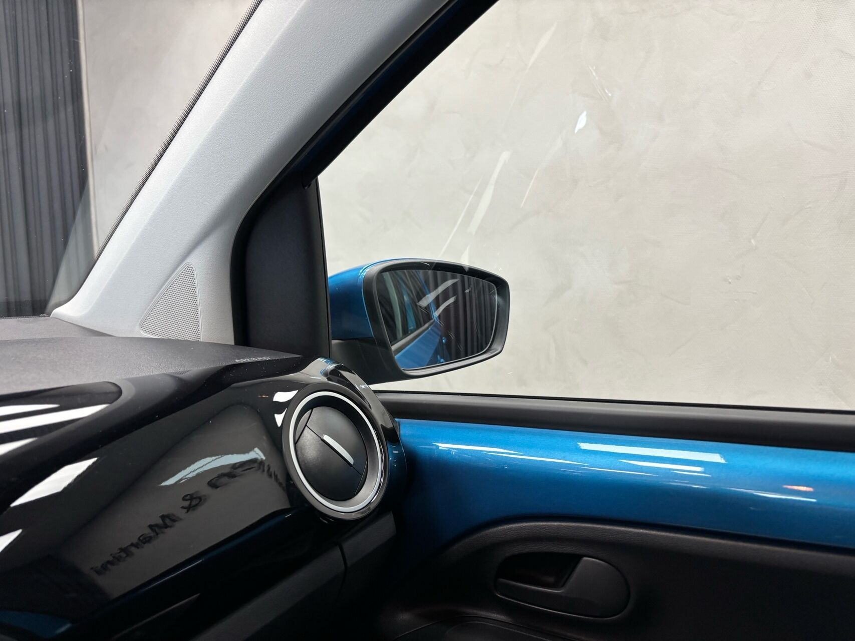 Blå Skoda Citigo fra 2019