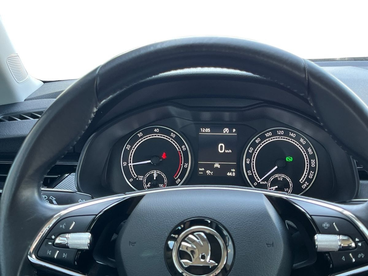 Blå Skoda Kamiq fra 2021